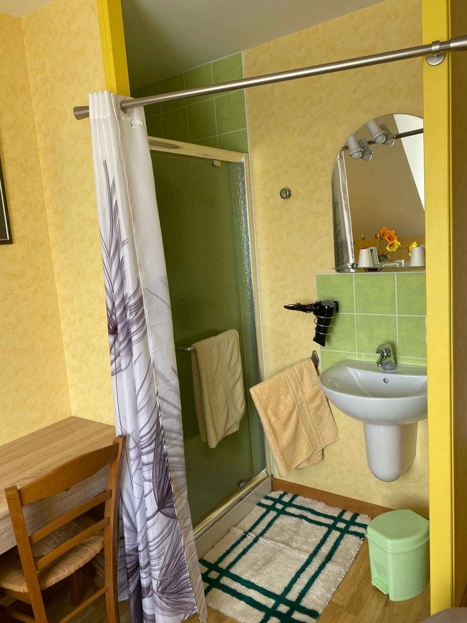 Le Petitepinay Bed & Breakfast Moitron-sur-Sarthe Ngoại thất bức ảnh